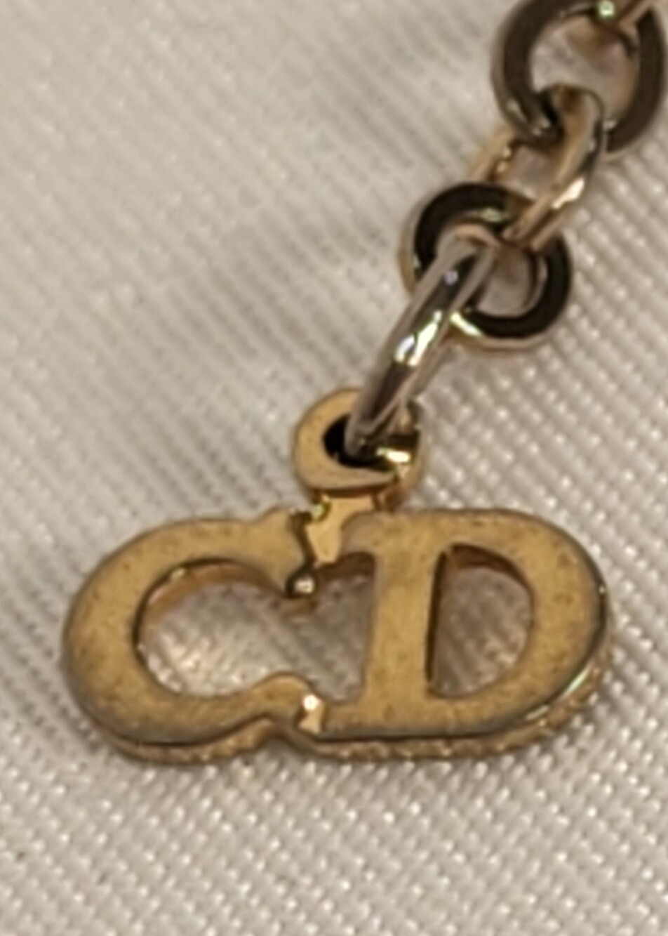 Authentic vintage Christian Dior CD Logo Round Twist Pendant Necklace - Picture 4 of 10